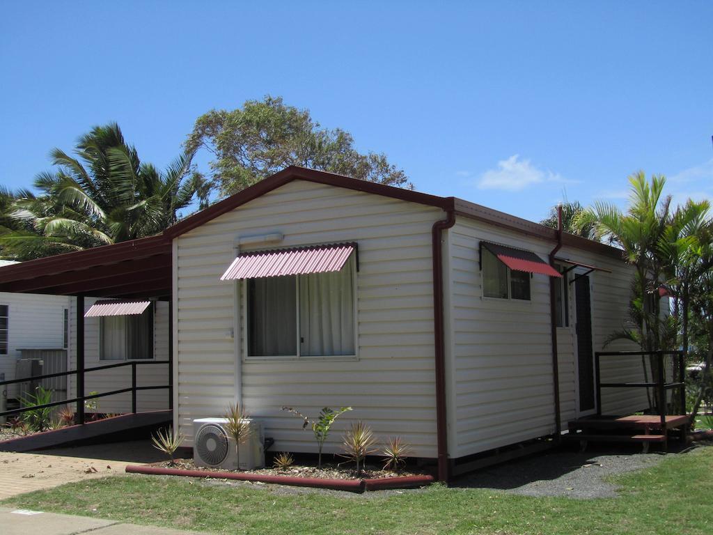 Nrma Capricorn Yeppoon Holiday Park Kinka Beach Room photo
